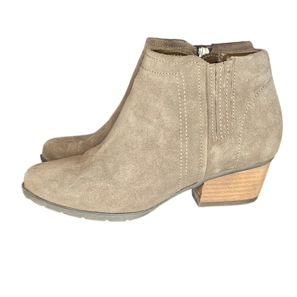 Blondo Waterproof Nubuck Leather Suede Block Heel 6.5W Bootie color mushroom - Picture 4 of 16